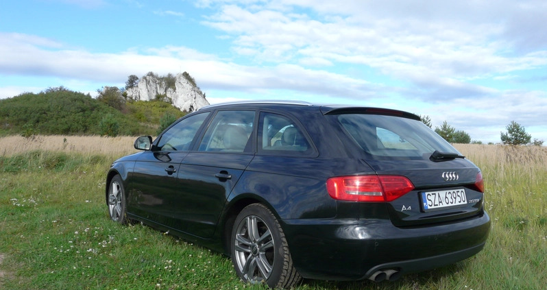 Audi A4 cena 29900 przebieg: 198000, rok produkcji 2009 z Zawiercie małe 407